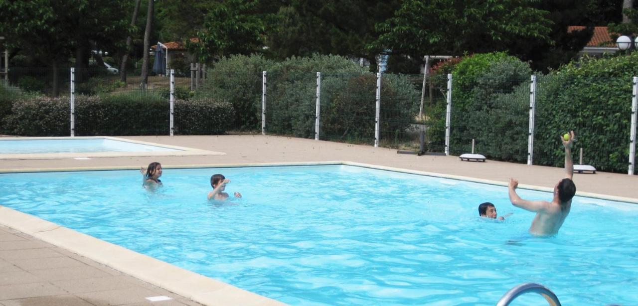 Ulvf Les Hibiscus Hotell Saint-Jean-de-Monts Exteriör bild